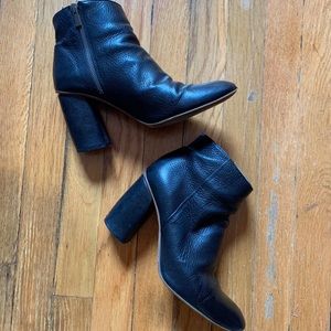 Everlane E1 heeled leather booties